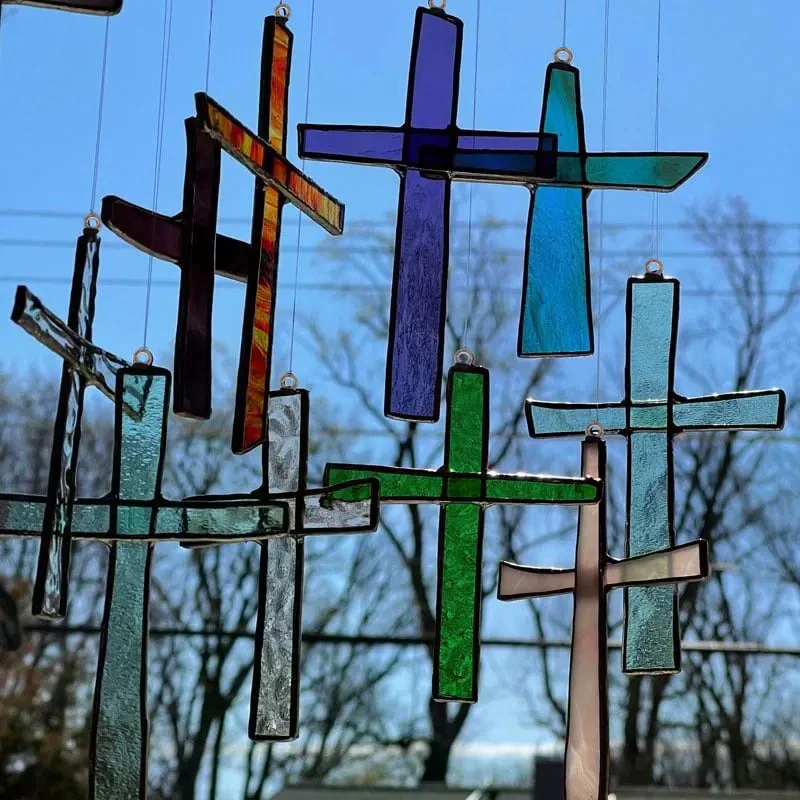

8pcs Stained Cross Personalized Outdoor/Indoor Hanging Decoration Spiritual Home Decor For Easter, Garden, Religious Memorials