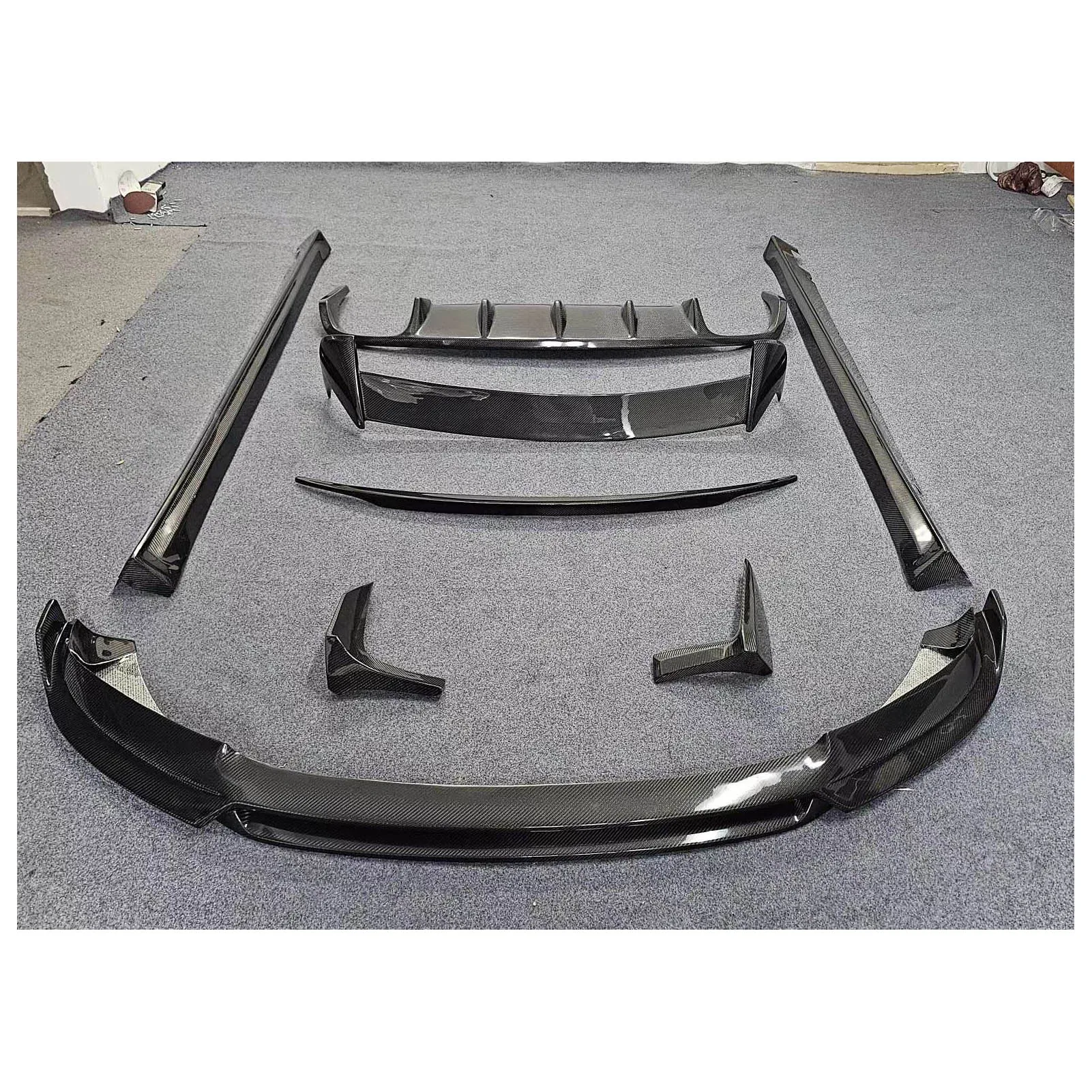 

Forged Carbon Fiber Front and Rear Lip Diffuser Roof Spoiler for Porsche Macan 2020 Bodykit