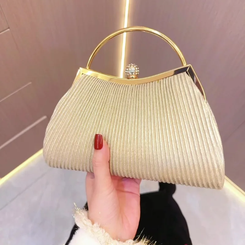 Borsa da donna scintillante retrò di lusso leggera Borsa da sposa Borsa da donna con catena di diamanti intarsiati alla moda Cena per feste