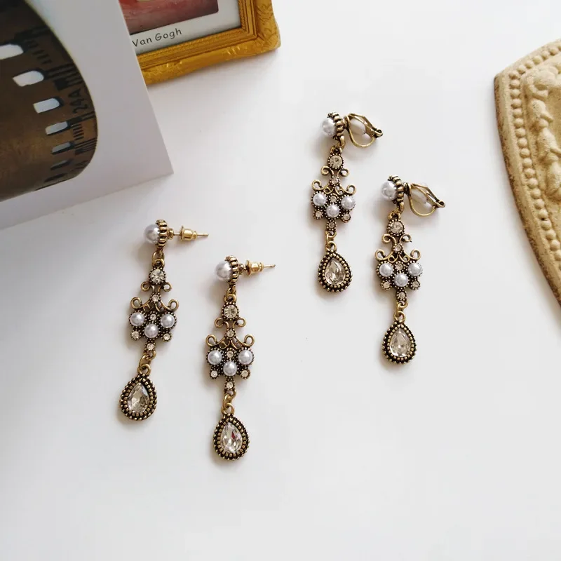 No Pierced Ears Hole Earrings Vintage Baroque Simulated Pearls Water drop Stone Clip On Earrings for Women Lady Wedding