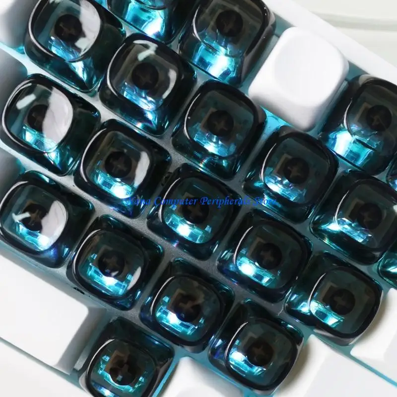 

F68C Lovely Kitten Keycaps With Clear Color Heart Motifs Customizable Option For Mechanical Keyboards
