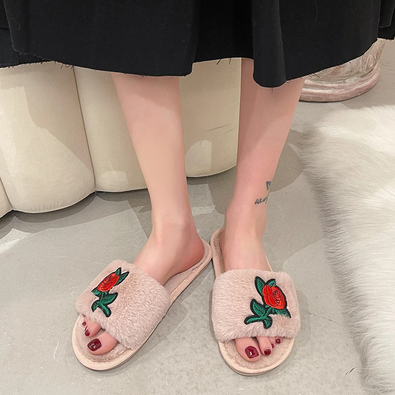 Chaussons d'hiver pour femmes, - Embroidery Flower avis et prix
