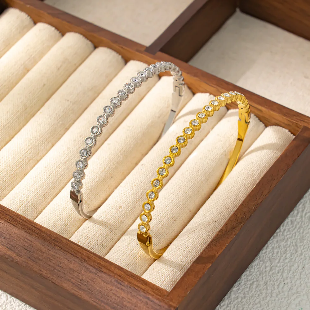 

Легкий роскошный браслет из тонкой циркония из титановой стали с позолотой 18 карат, водонепроницаемые украшения для сохранения цвета для женщин и девочек, подарок