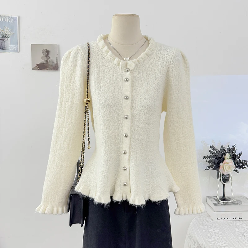 French Soft Waxy Fungus Edge Round Neck Long-Sleeved Knitted Sweater Women's Autumn 2025 Single-Breasted Top