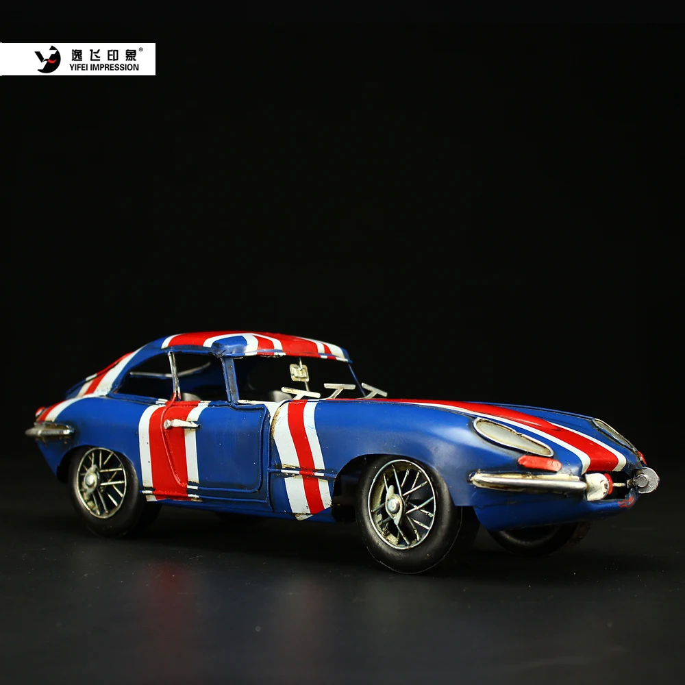 

Yifei Impression Retro Nostalgic Vintage Car Living Room Racing Model Prop Model Iron Art Decoration Craftsman Statue