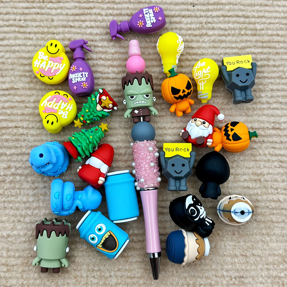 Wholesale 10PCS Cute Kawaii 3D Silicone Beads Smiley Light Bulb Can Shape Beads for DIY Craft Pen Jewelry Making  Free-BPA