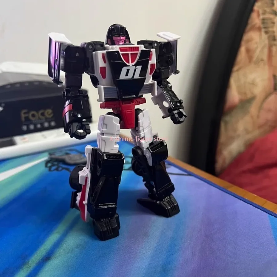 Nuovi Hasbro Transformers Giocattoli Classici Age of The Primes Deluxe Class Decepticon Crasher Action Figures Robot Hobby Regali