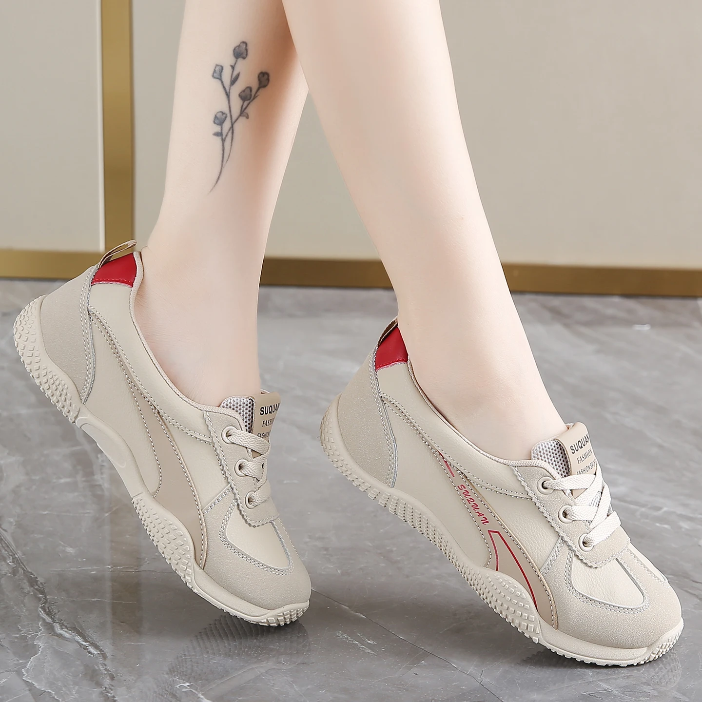 K1519 outono 2025 sapatos brancos estilo coreano ins estudantes do sexo feminino casual na moda de uma perna versátil sapatos femininos tiro de rua