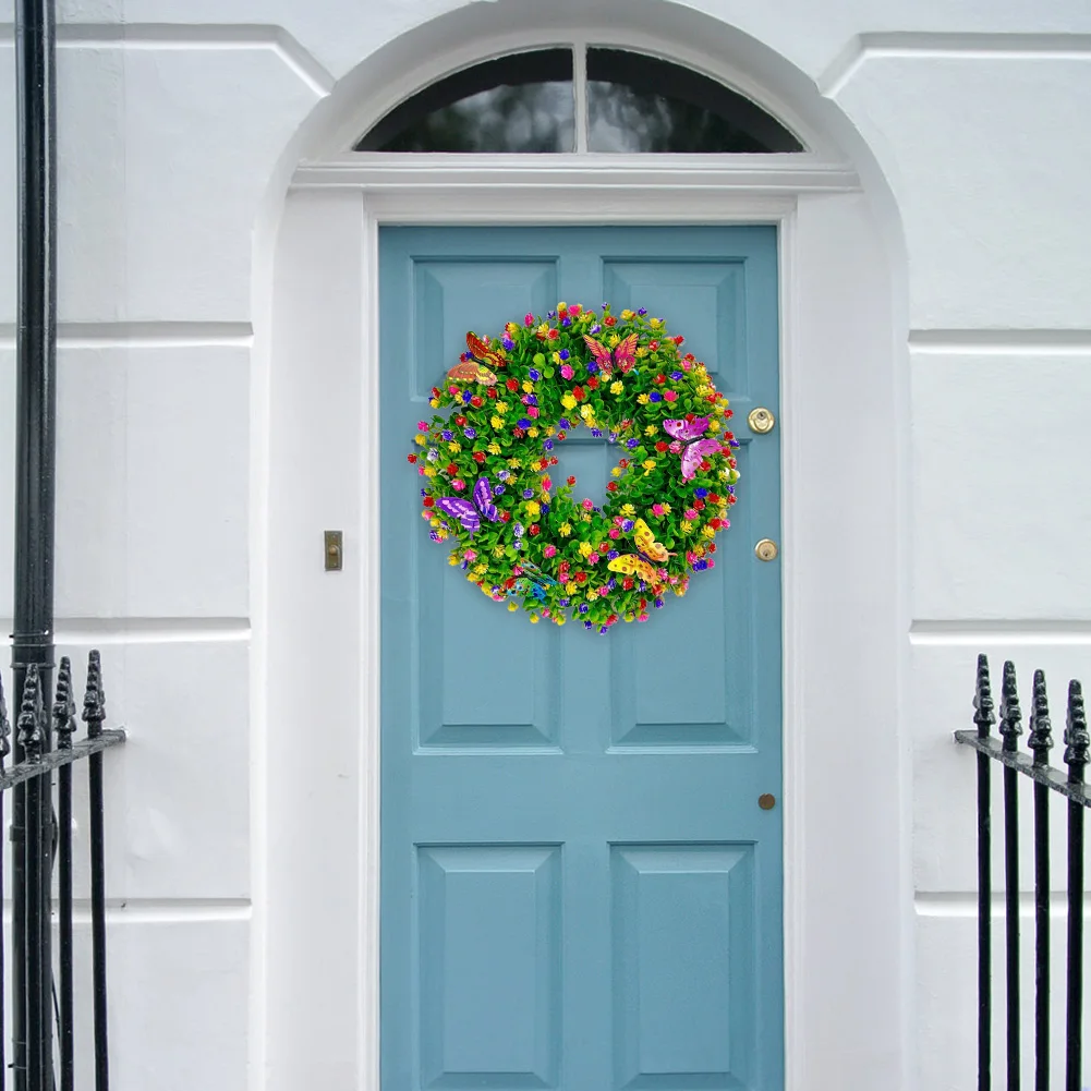 

Искусственный венок из эвкалипта с цветами-бабочками, венок из листьев эвкалипта, летний венок для декора стен и окон в стиле фермерского дома