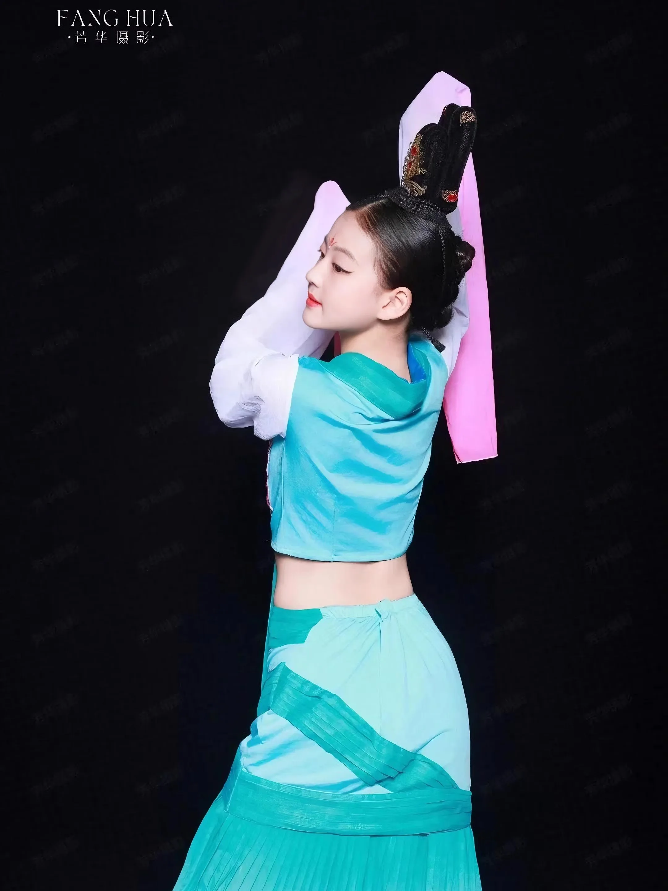 

Water sleeve dance costume classical dance original dance Tibetan costume children's sleeve-swinging performance costume female