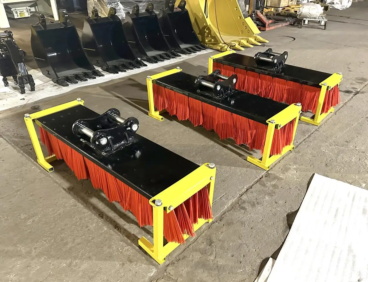 OEM Multi-functions Snow Sweeper 9-15ton 1800mm Excavator Broom Brush