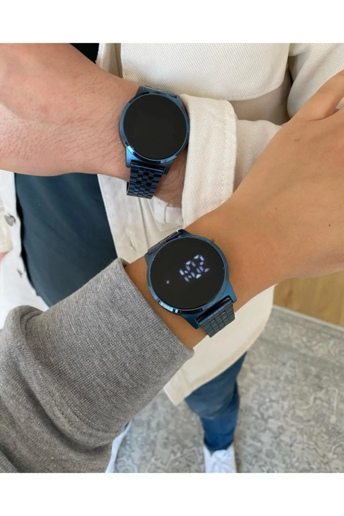 Par de relojes de pulsera Led impermeables con cordón de Metal