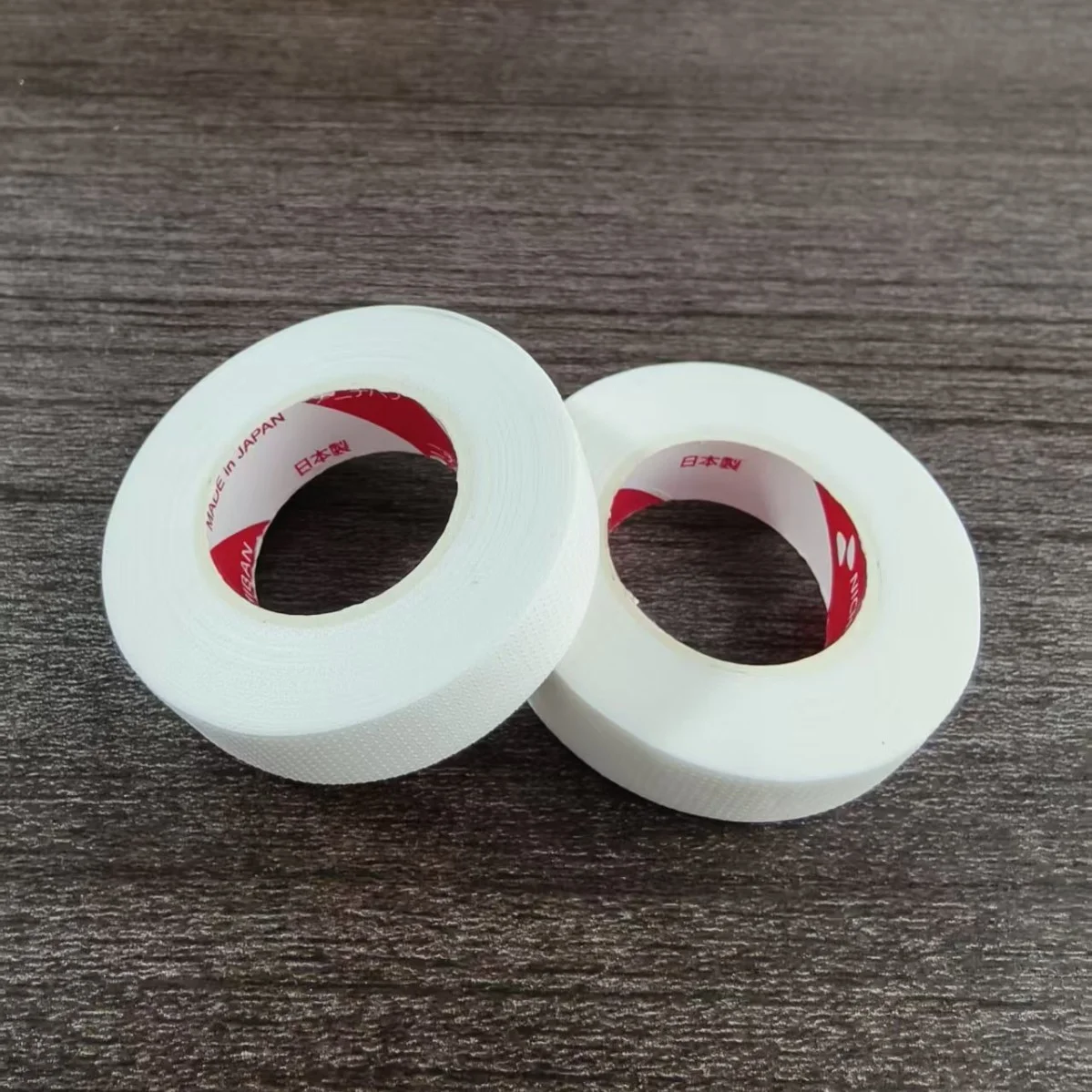 2/5 Rolls Breathable White Paper Micropore Tape for Eyelash Extensions Easy to Tear under Eye Patches Lash Tools 9M
