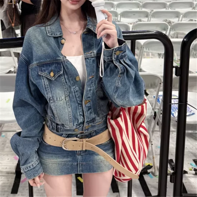

Винтажные синие джинсовые комплекты из 2 предметов в стиле ретро, уличный стиль, короткая куртка, пальто и мини-юбка-карандаш с поясом, 2 предмета, осень-зима, пикантная одежда для девочек