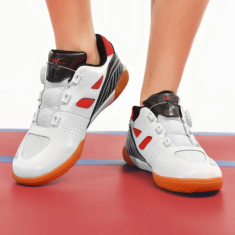 Nuove scarpe da ping pong scarpe da Badminton leggere antiscivolo resistenti all'usura scarpe da Tennis da uomo e da donna scarpe sportive da allenamento