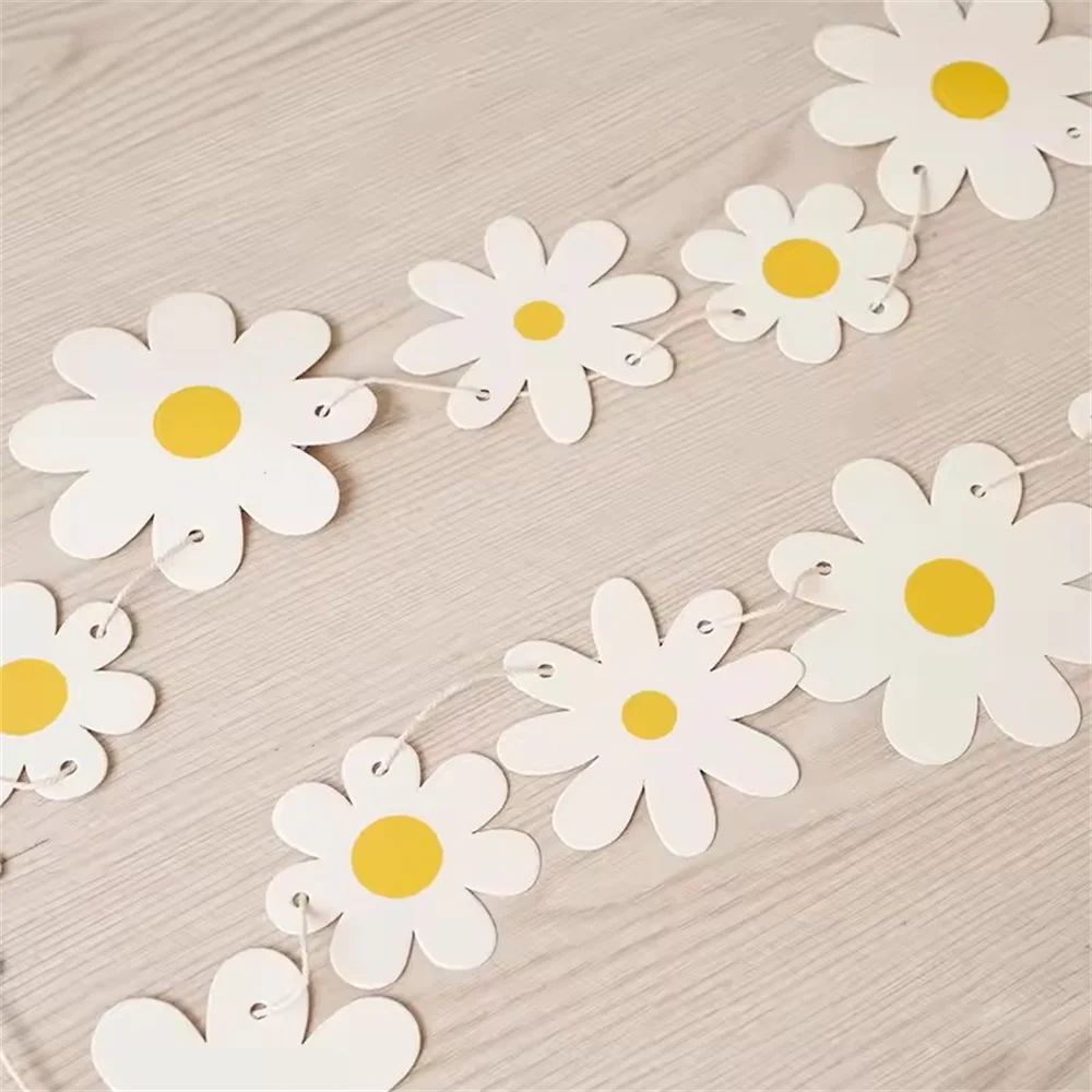 Daisy Banner Boho Daisy Flower Paper Garlands Hanging Hippie Party Banners Two Groovy Birthday Baby Shower 60s 70s Party Decor