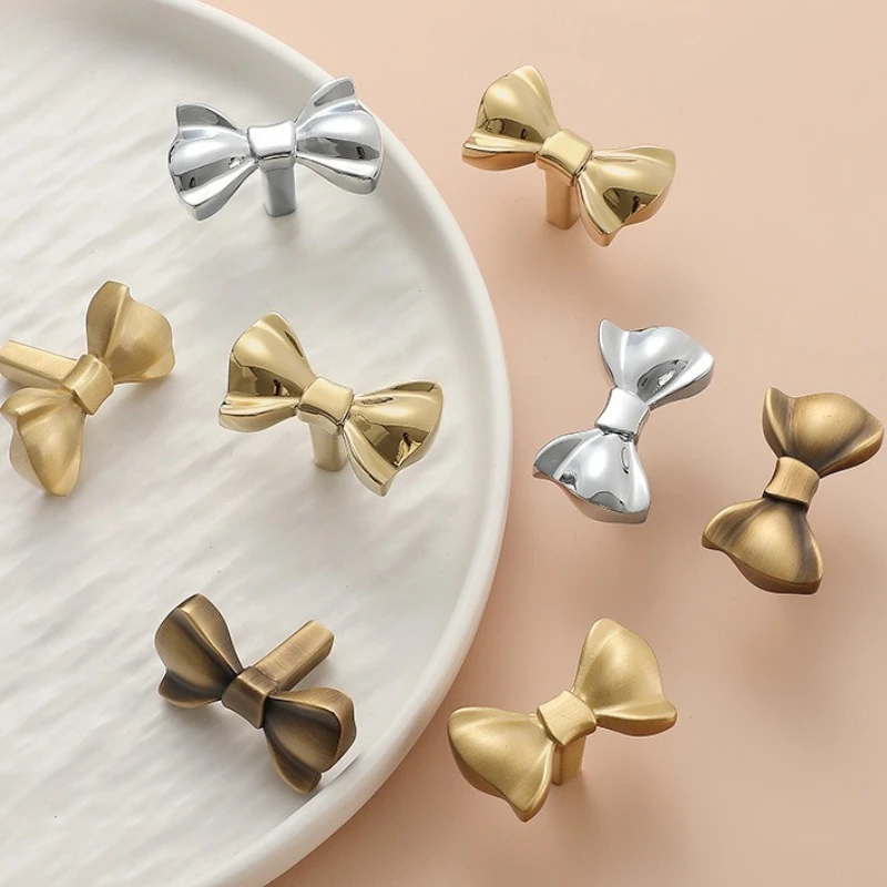 Pure Gold Children Handles Brass Furniture Handle for Drawers Exquisite Peach Heart Shape Children's Room Decoration Kids Knob