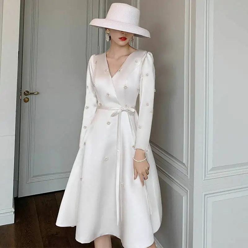 N11158 Vintage Full Sleeve Wedding Dresses Fashion Women Gown Princess V-Neck Beads Satin Prom Robe Girl Wedding Party Dress