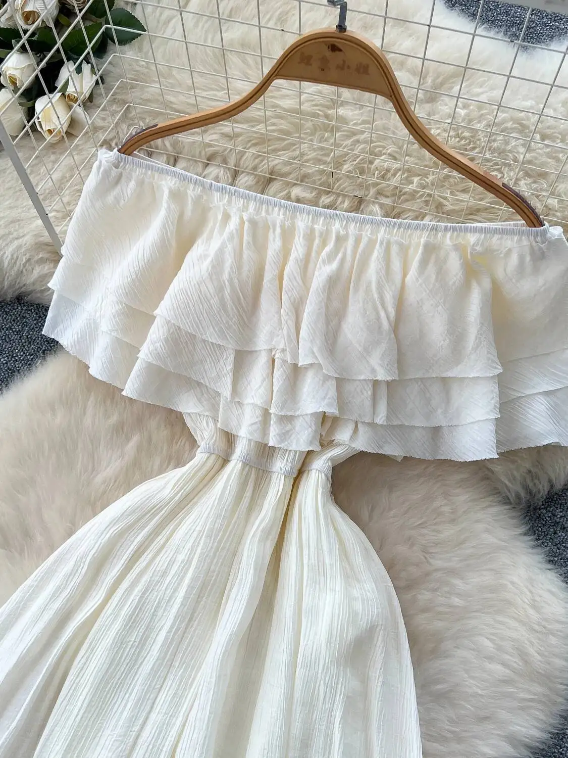 Women Sexy Off Shoulder Beach Dress Summer Lotus Leaf Splicing Waist Cinching Long Dresses Slim Vintage Boho Long Robe Vestidos