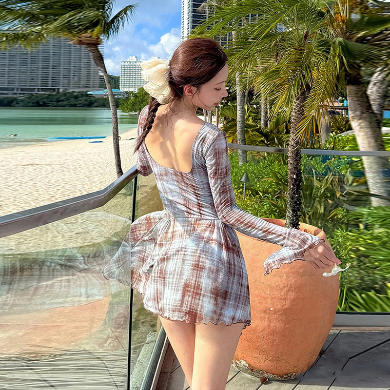 

2025 New Women's One-Piece Swimsuit Thermal Spring Pure Desire Sle Belly Covering Slimming Skirt Design High-End Sensual