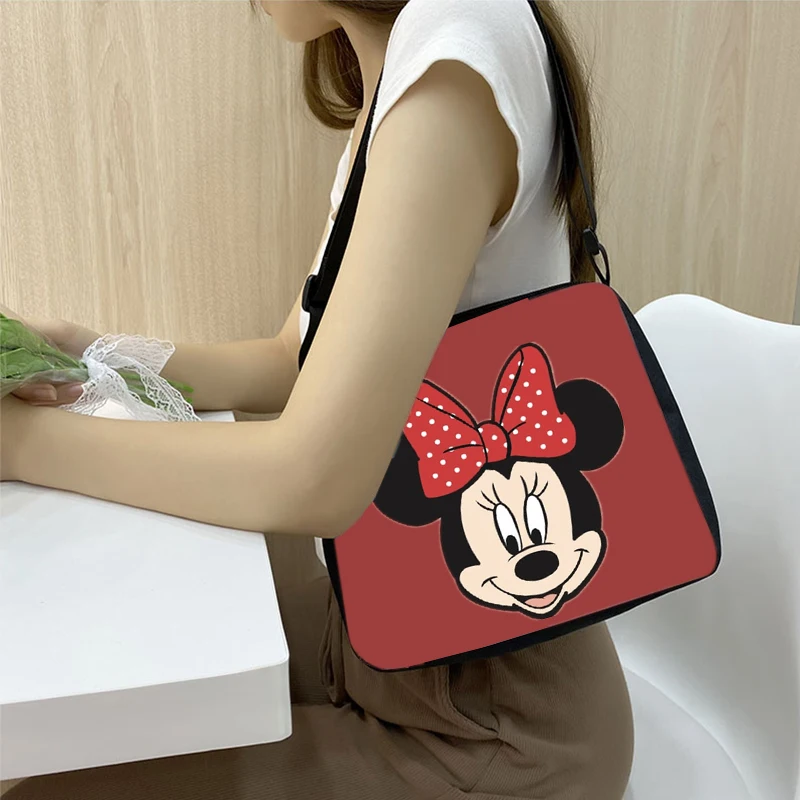 Kadınlar için yeni Disney Mickey Mouse çanta dondurulmuş prenses Minnie karikatür baskı moda Crossbody çanta kızlar Tote çanta kart tutucu