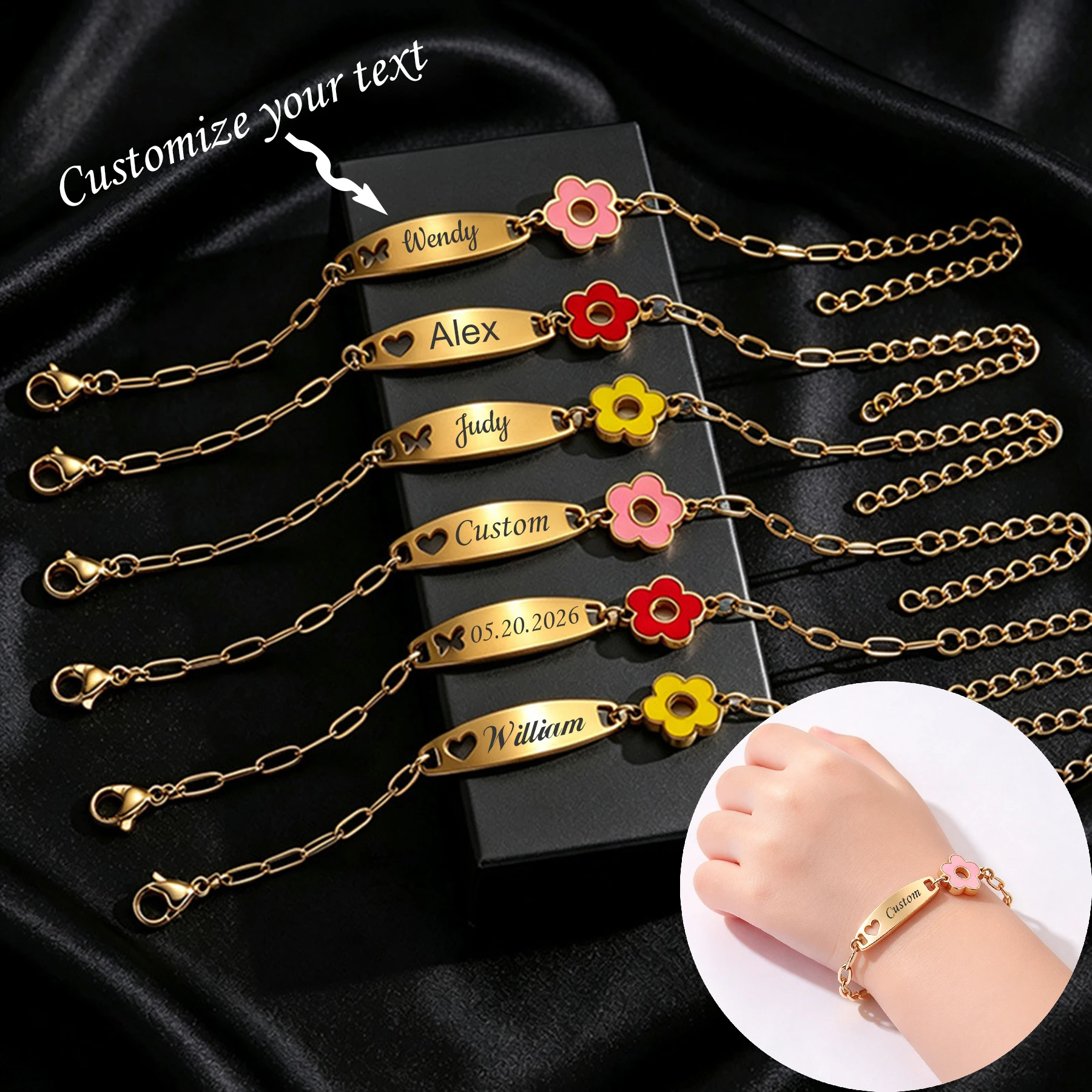 子供向けのカスタムメイドの名前入りブレスレット。ステンレス製で、カラフルなエナメル加工の花が施され、サイズ調整が可能。思い出の品として、また贈り物としても最適。 1
