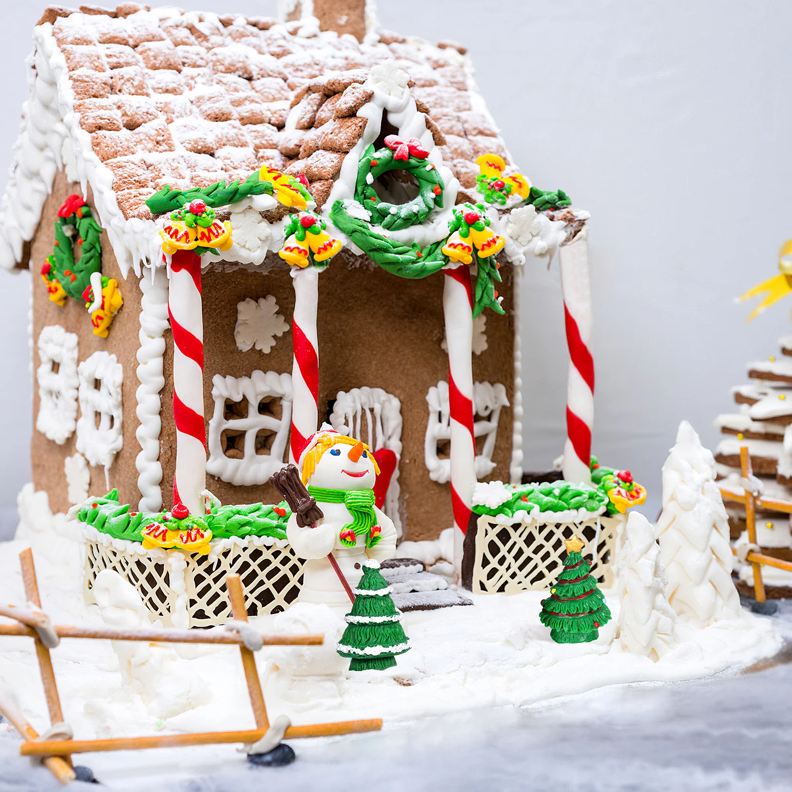 

30pcs Christmas Tree Microlandscape Resin Decor Mini Craft Christmas Tree Desktop Ornament For Home Garden Holiday Party