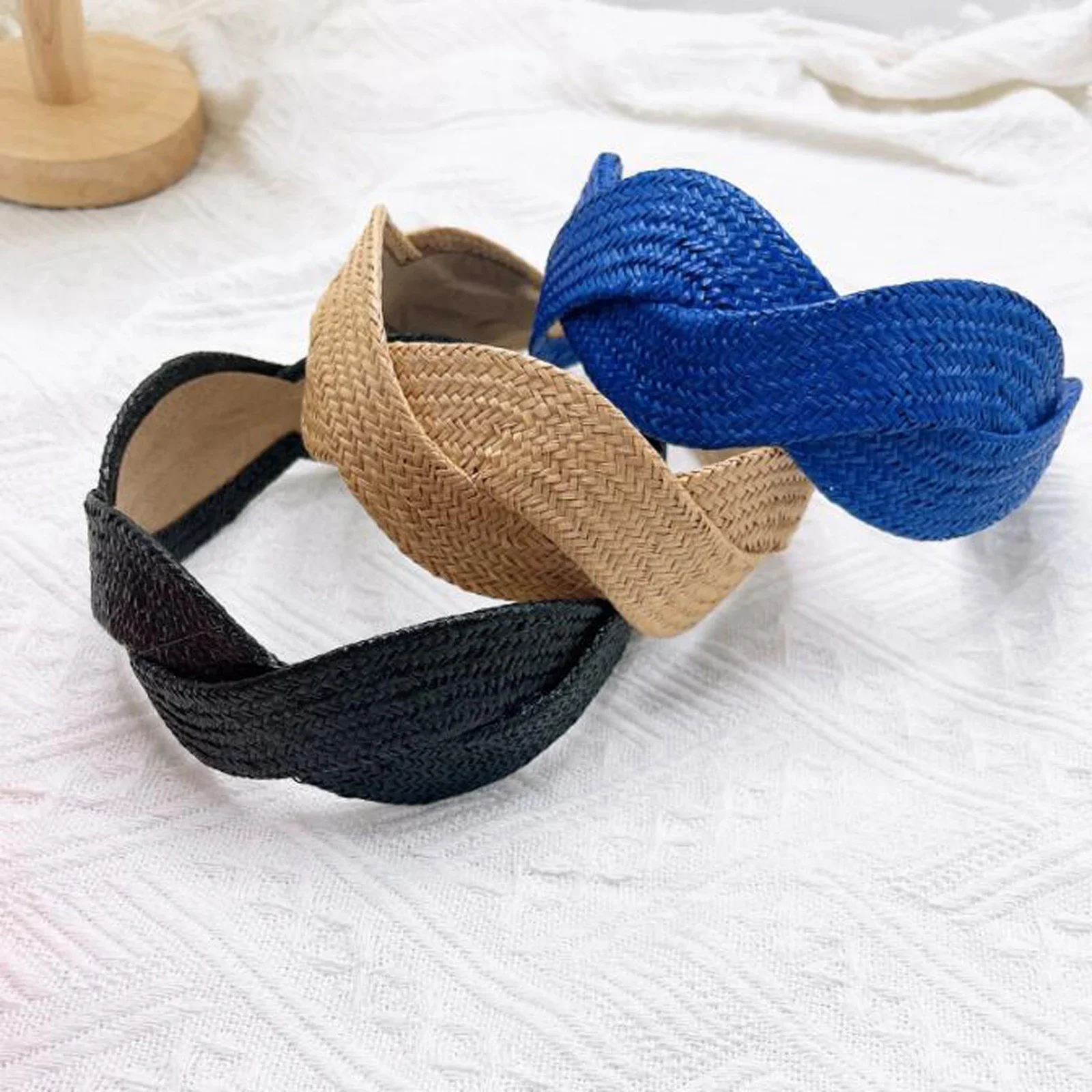 여성을위한 새로운 패션 머리띠 솔리드 컬러 터번 여름 수제 땋은 머리 장식 헤어 액세서리