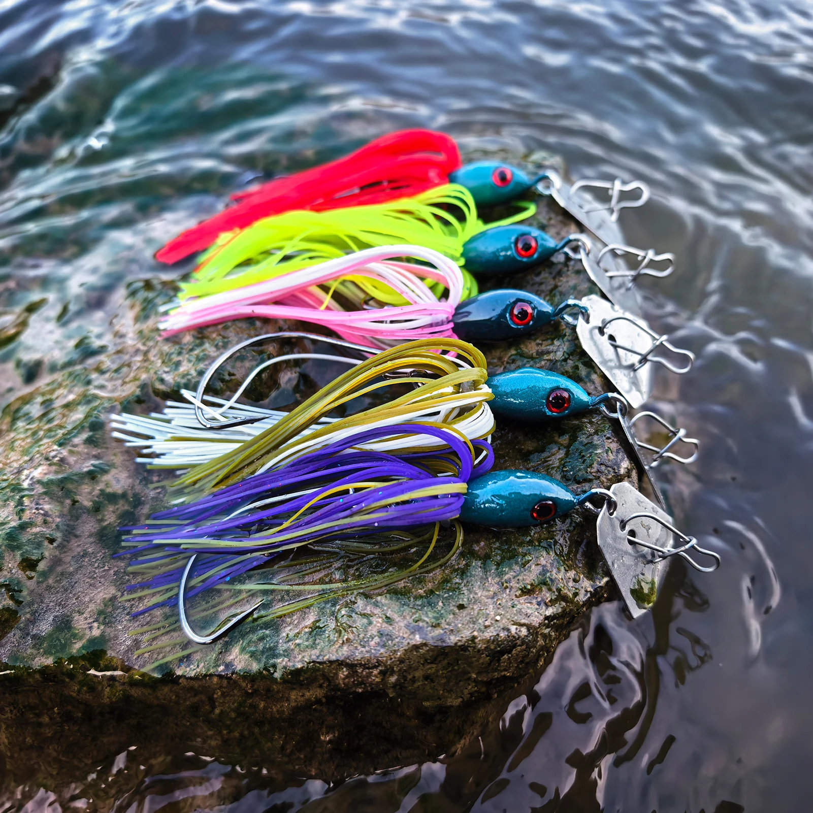 FREE FISHER Chatterbait para lubina y lucio – falda de goma - imagen 5