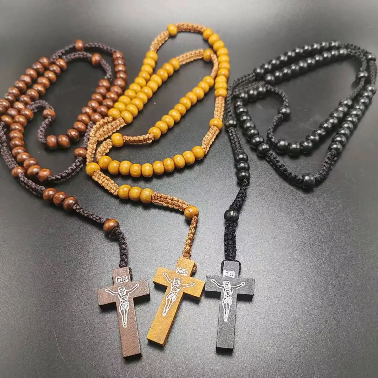 7*8mm wood beaded rosary religious rope necklace three colors to be sent randomly