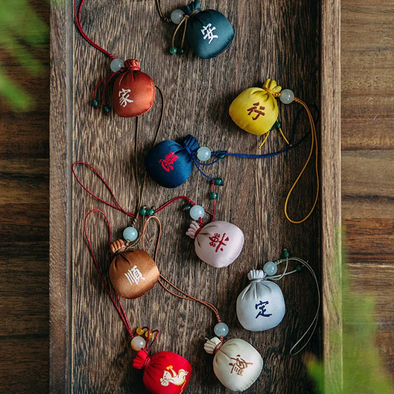 Mały saszetka na telefon komórkowy zakładka wisiorek torba na szczęście Argy piołun środek odstraszający komary saszetka smocza łódź Festiva torba Chamrs