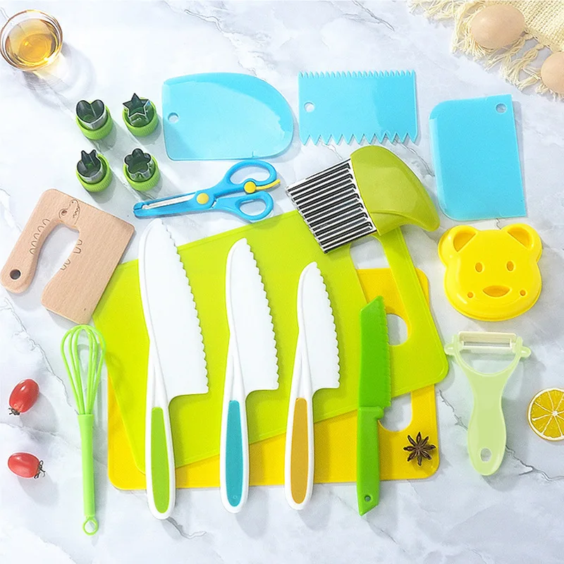 17pcs utensili da cucina Montessori per bambini Set da cucina vera cucina coltelli sicuri per bambini in plastica taglierina increspata tagliere per bambini