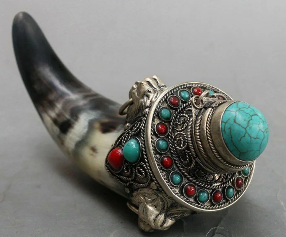 

Chinese traditional handmade ox horn inlaid turquoise horns snuff bottle