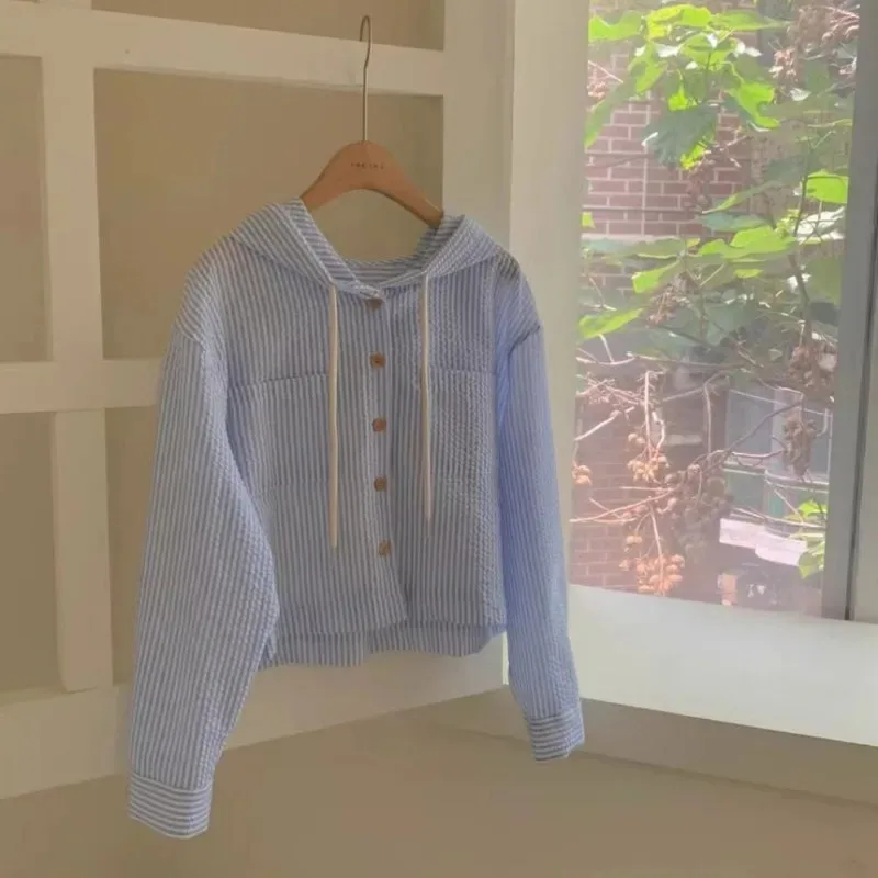 قميص كوري أنيق قابل للتنفس بألوان متباينة مع غطاء للرأس للنساء فضفاض بأكمام طويلة واقي من الشمس قصير مناسب لكل موسم #5