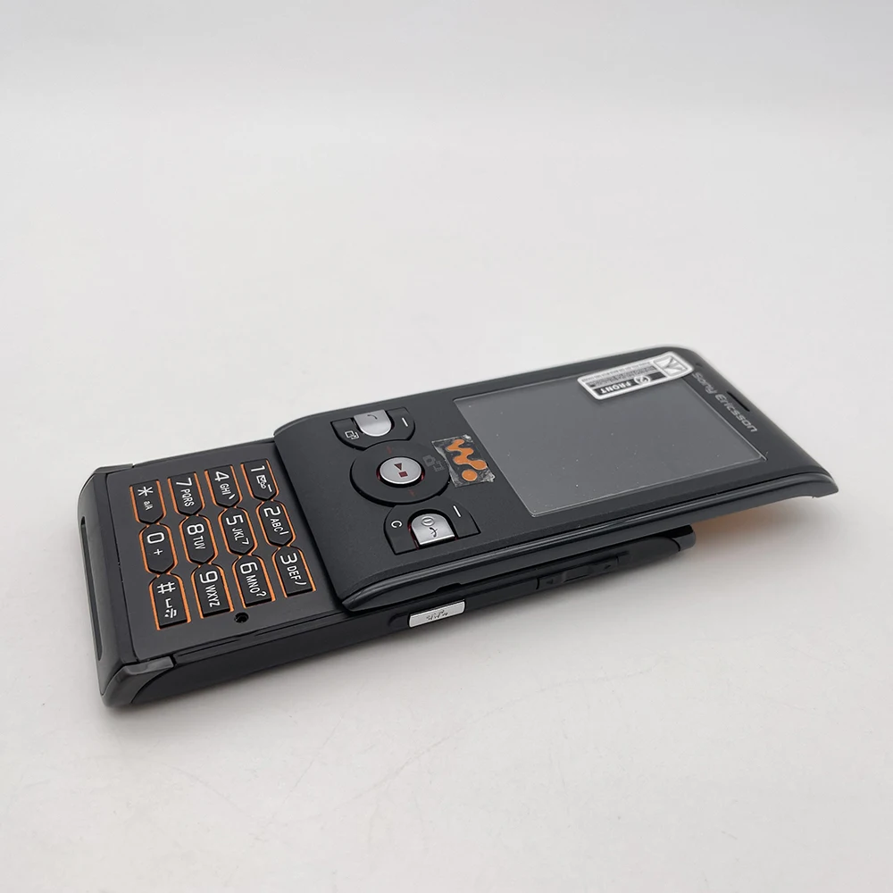 الأصلي المستخدمة سوني إريكسون W595 هاتف محمول غير مقفول 2.2 "3MP 950mAh مكبر الصوت الهواتف الذكية حالة جيدة