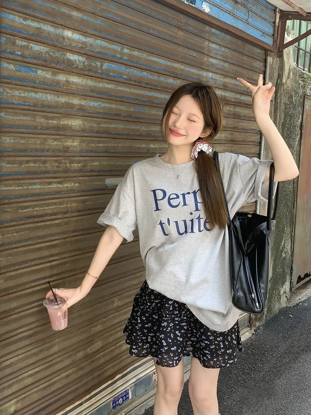 

Lazy Style Grey Letter Print Short Sleeve T-Shirt Women's Summer Floral Half Skirt Skirt Two-Piece Set Casual Loose Fit