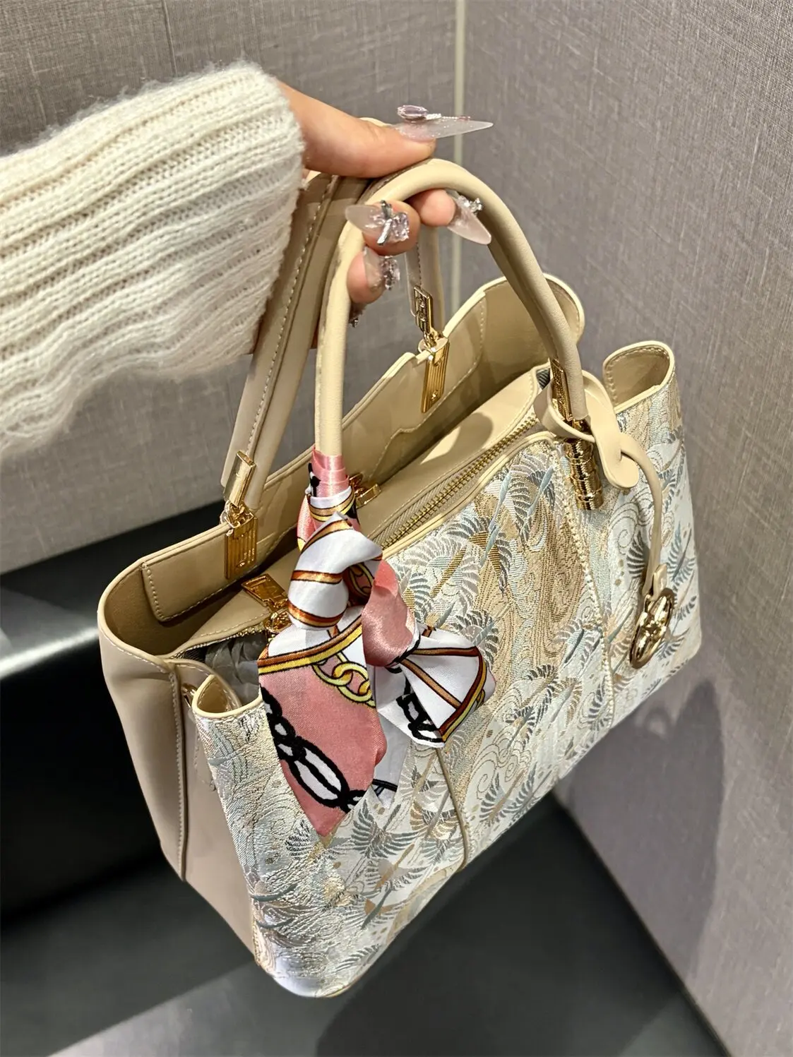 borsa-tote-ricamata-da-donna-amiciyah-lusso-leggero-grande-capacita-borsa-a-spalla-singola-nuovo-stile-cinese-moda-2026