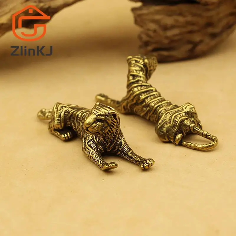 1pc Tiger 3D statua in fusione di ottone Mini figurina in metallo animale decorazioni per la casa 57*17*20mm