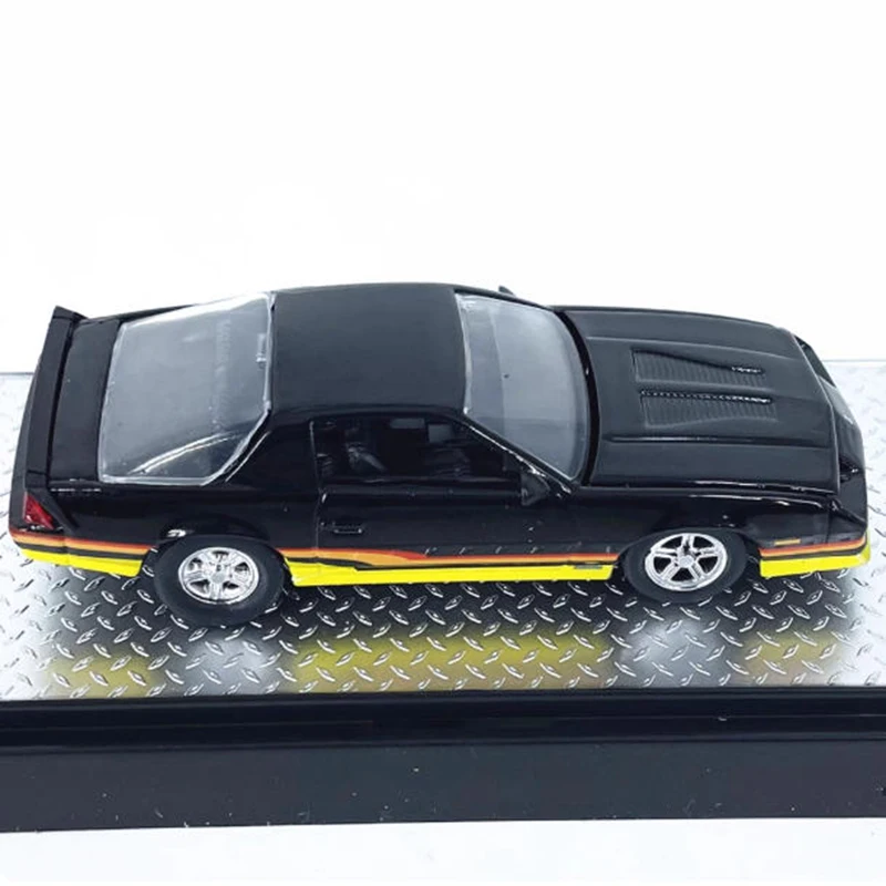 Modèle de voiture en alliage M2 1/64 Camaro IROC-Z, Collection statique, cadeaux de vacances décorés, jouets