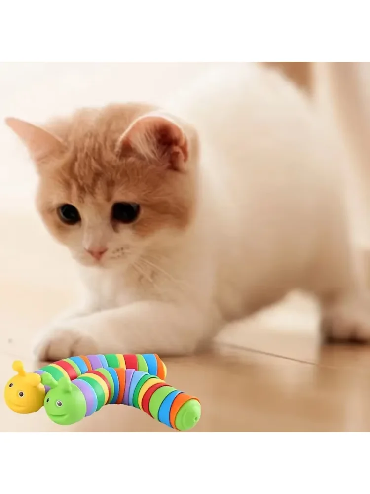 Interactive Moving Caterpillar Cat Toy - No Batteries, Safe Plastic, Random Colors for Indoor/Outdoor Play