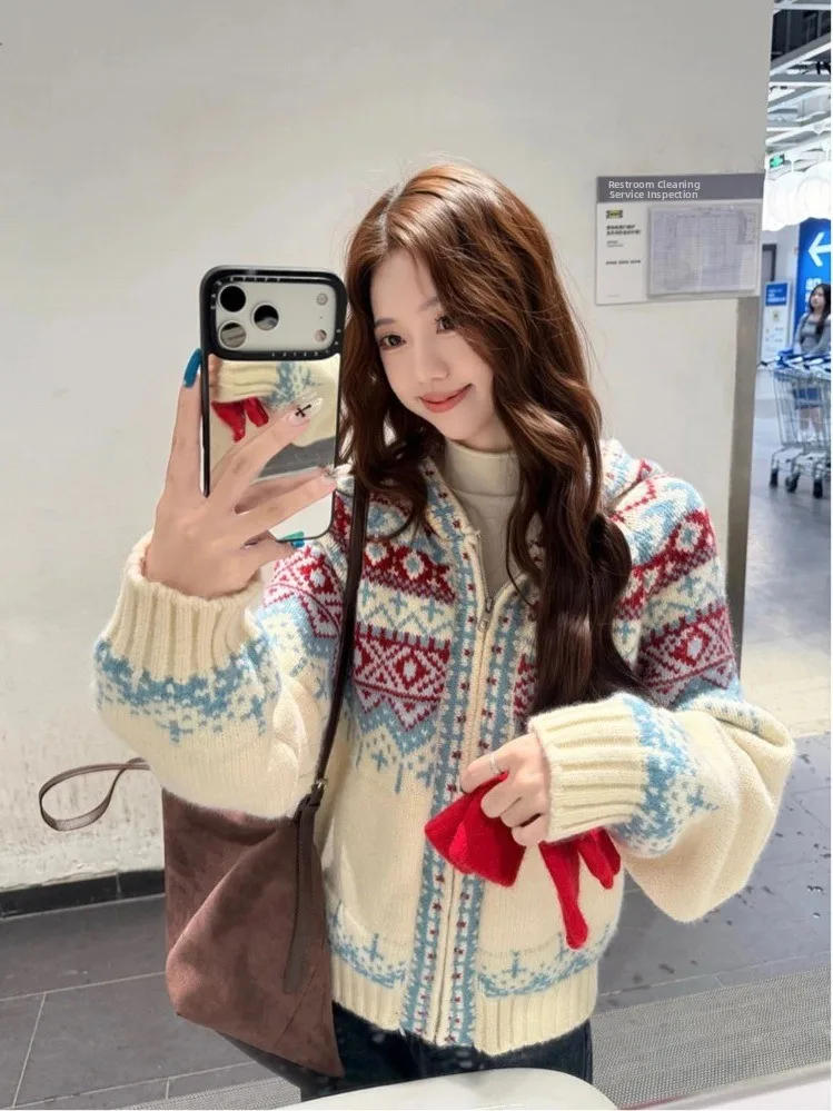 جزيرة الفراء محبوك سترة معطف المرأة Cisas اللون بلو قبعة Cisas منقوشة Thiened ربيع الخريف الشتاء وصول جديد