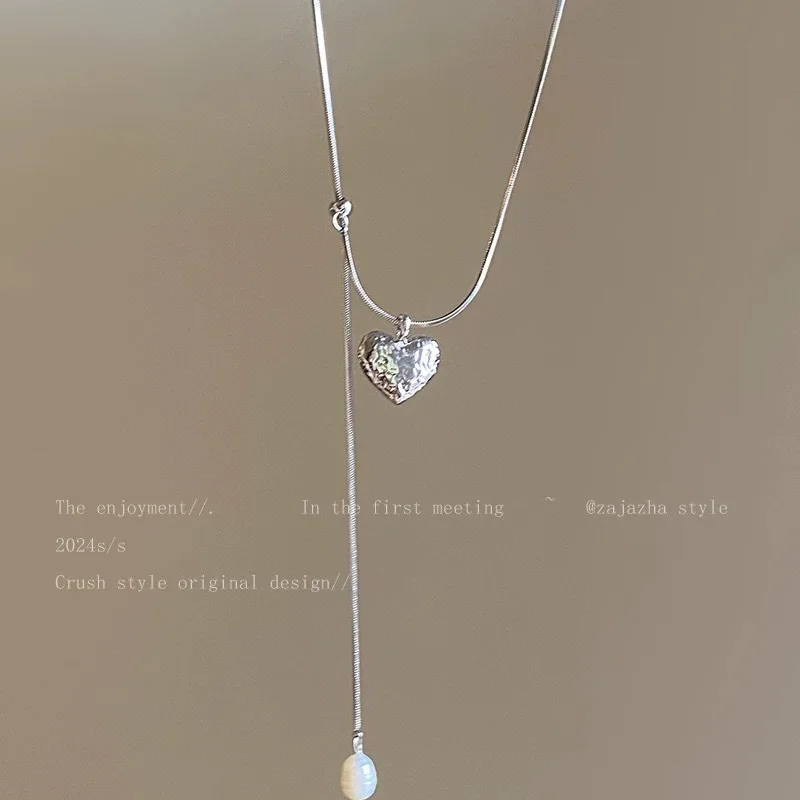 Factory Direct Sales ~ Summer Sweet and Cool Dopamine Pearl Butterfly Flower Necklace, Light Luxury Niche High-End Clavicle Accessory