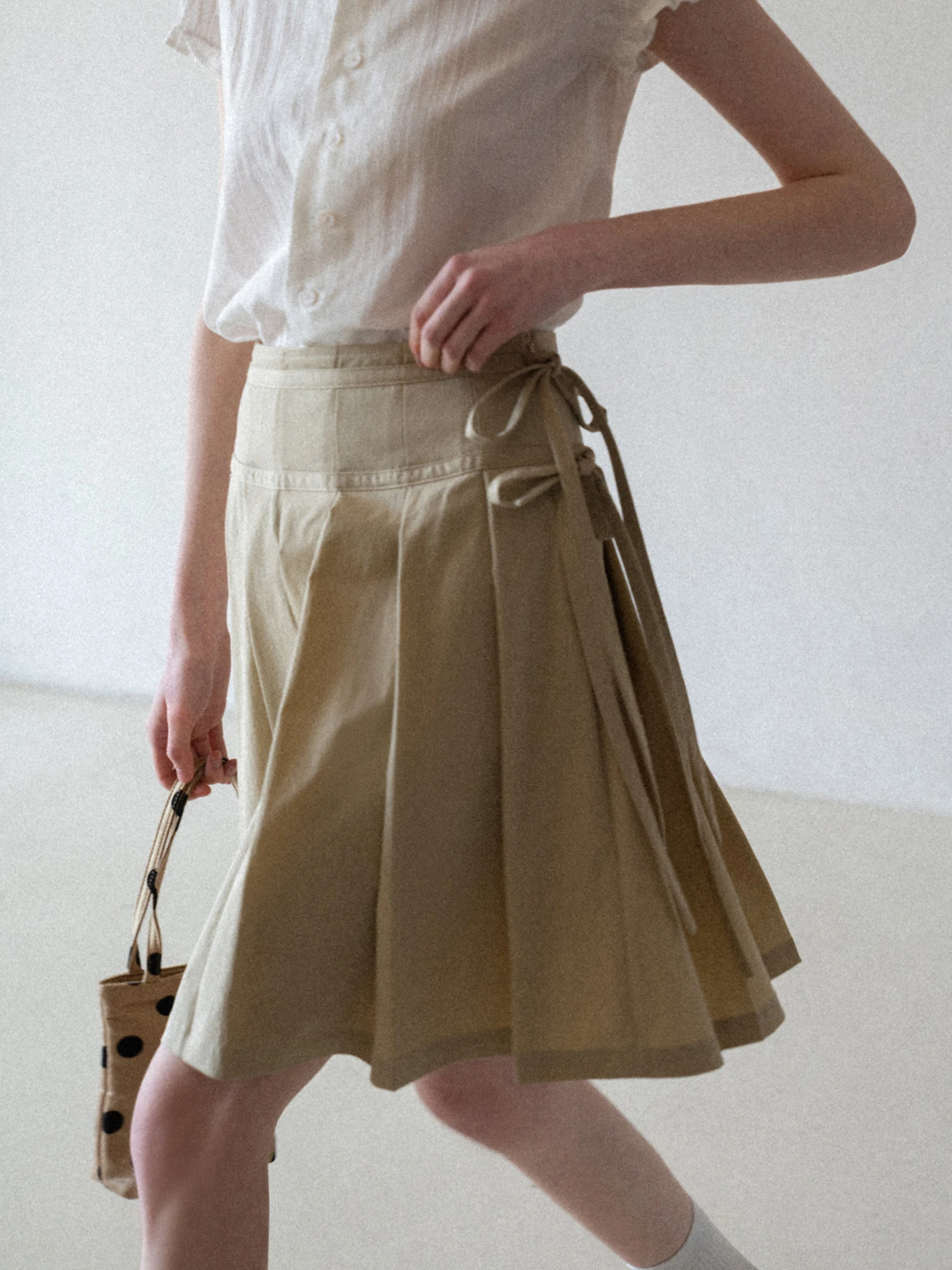 

Elegant Knot High Waist Pleated Skirt Women's Commute A-Line Five-Quarter Length Skirt Summer New Style
