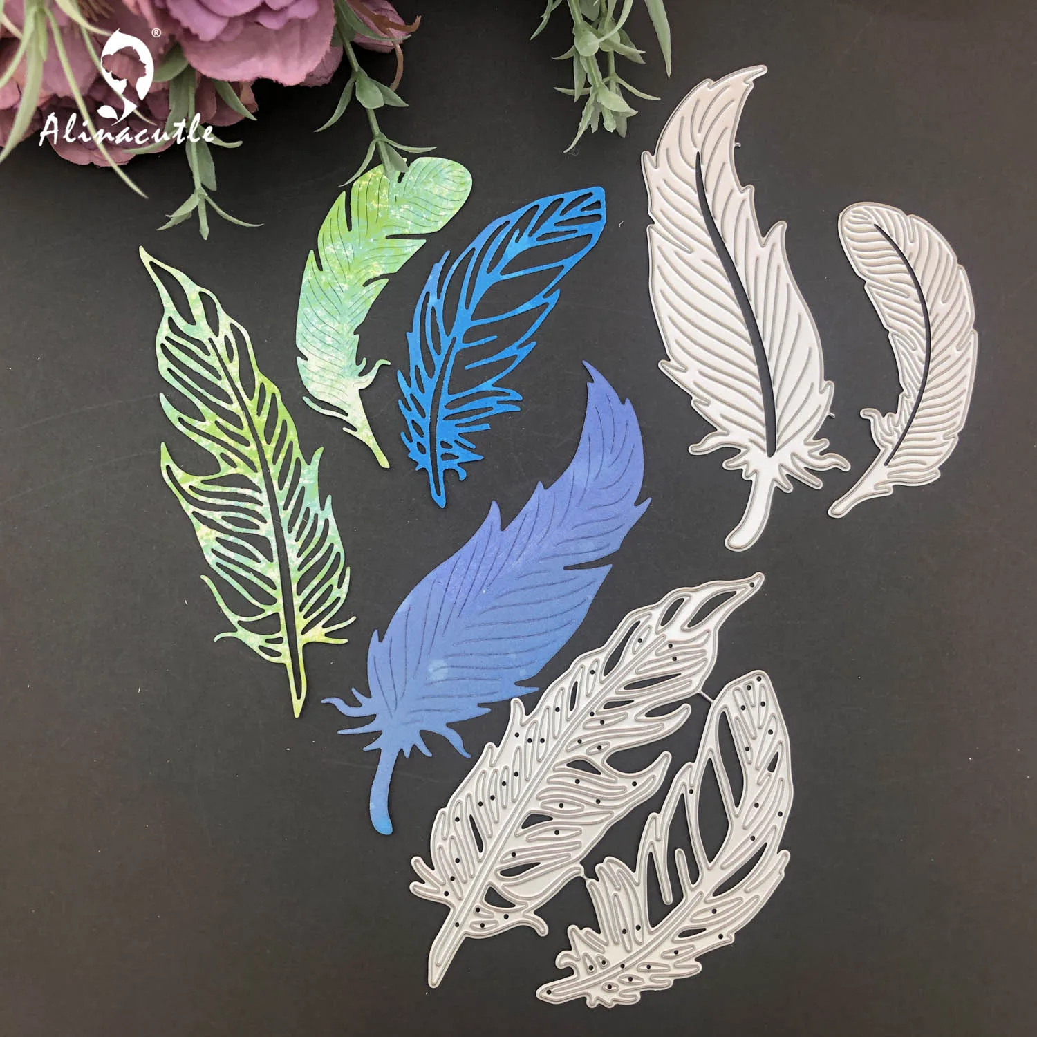 Alinacutle 4 Stück Federn Stirbt geschnitten Metall Stanzformen für Scrapbooking Papier Handwerk handgemachte Karten machen Kunstvorlage