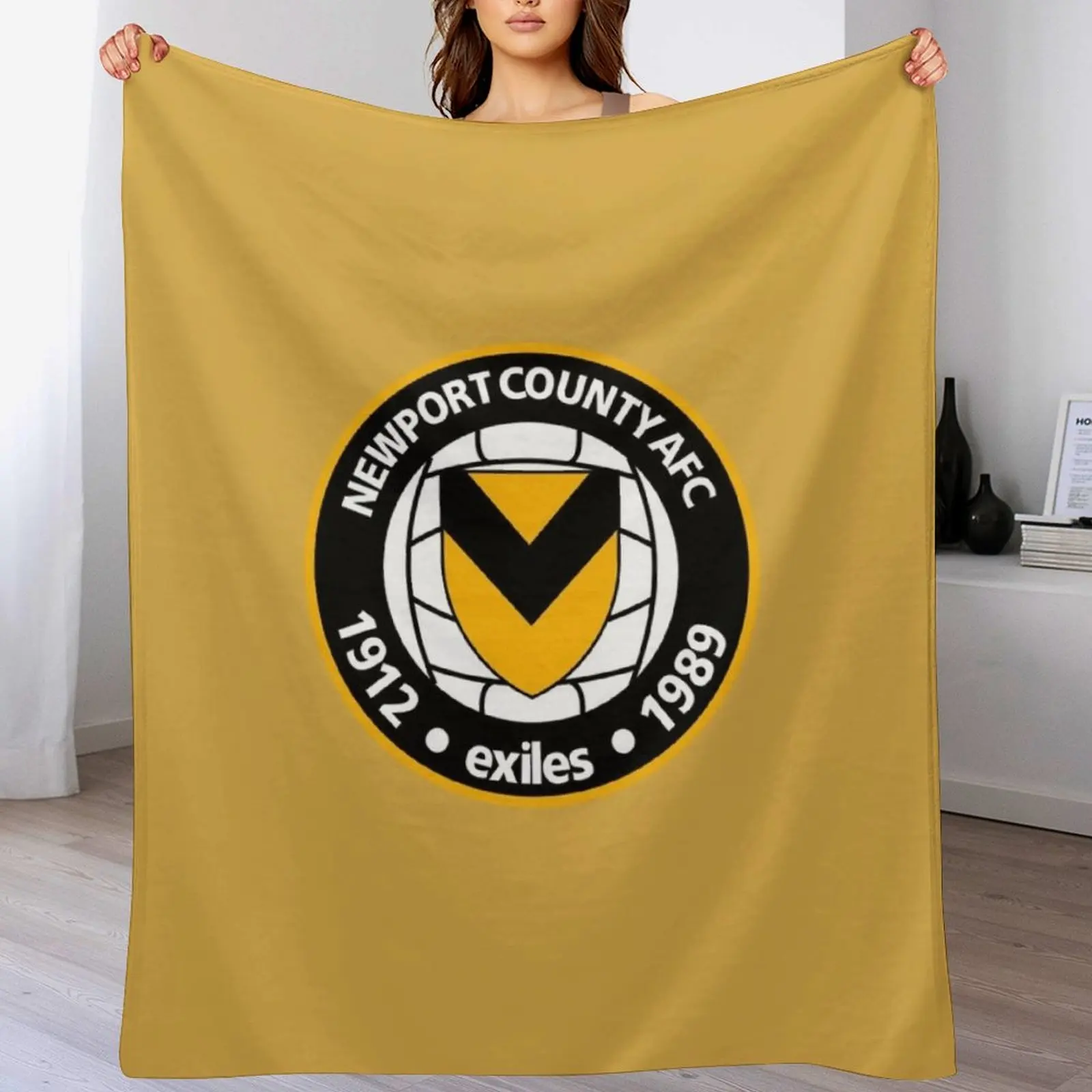 

Newport County A.F.C Throw Blanket Hairy funny gift For Sofa Thin Thermal Blankets
