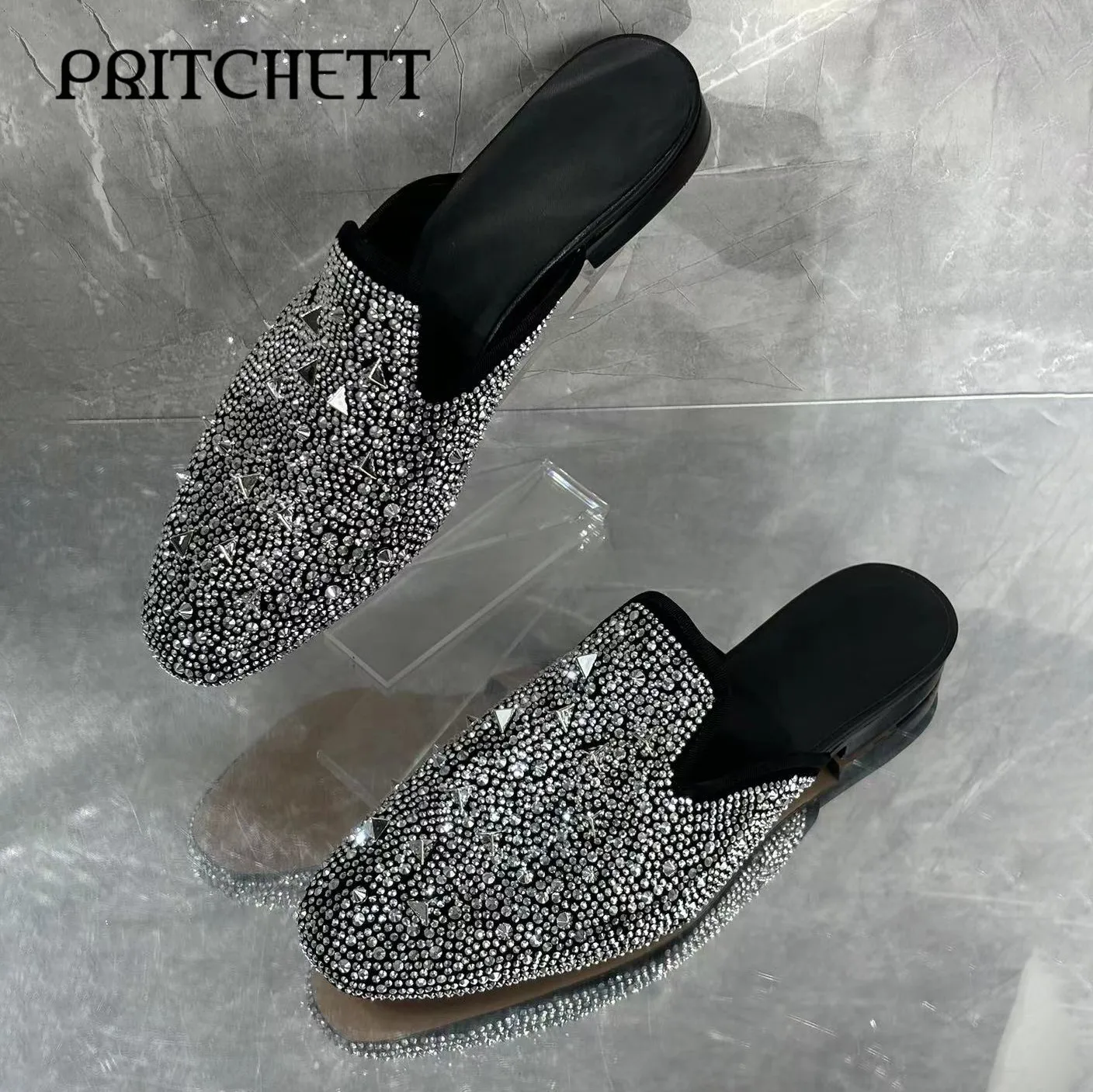 Shiny Rhinestone Rivet Slippers Round Toe Flat Bottom Slip-On Casual Sandals Large Size Fashionable Luxury Casual Men's Shoes