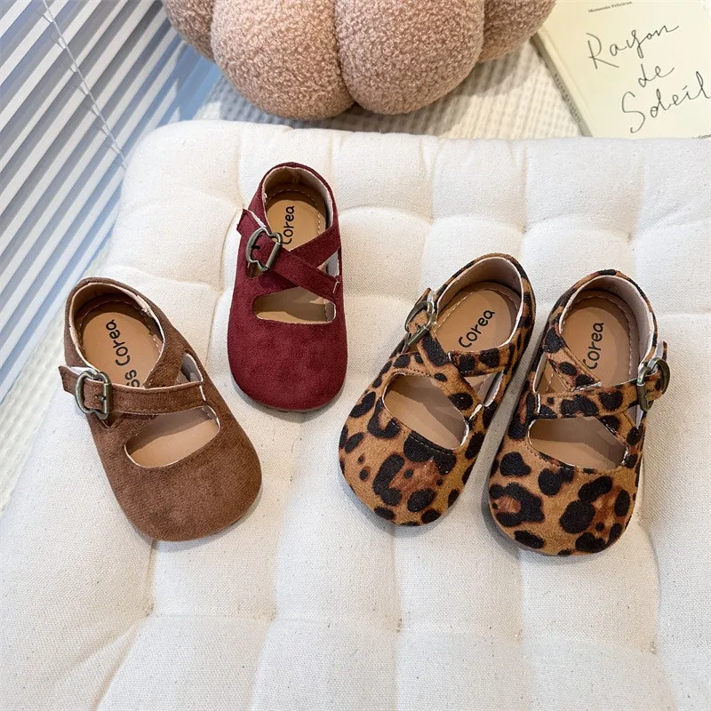 الخريف الفتاة الأميرة أحذية الجلد المدبوغ عبر الفرقة Beathable الأطفال حذاء مسطح ثلاثة ألوان طفل غطاء تو شيك الاطفال 21-30
