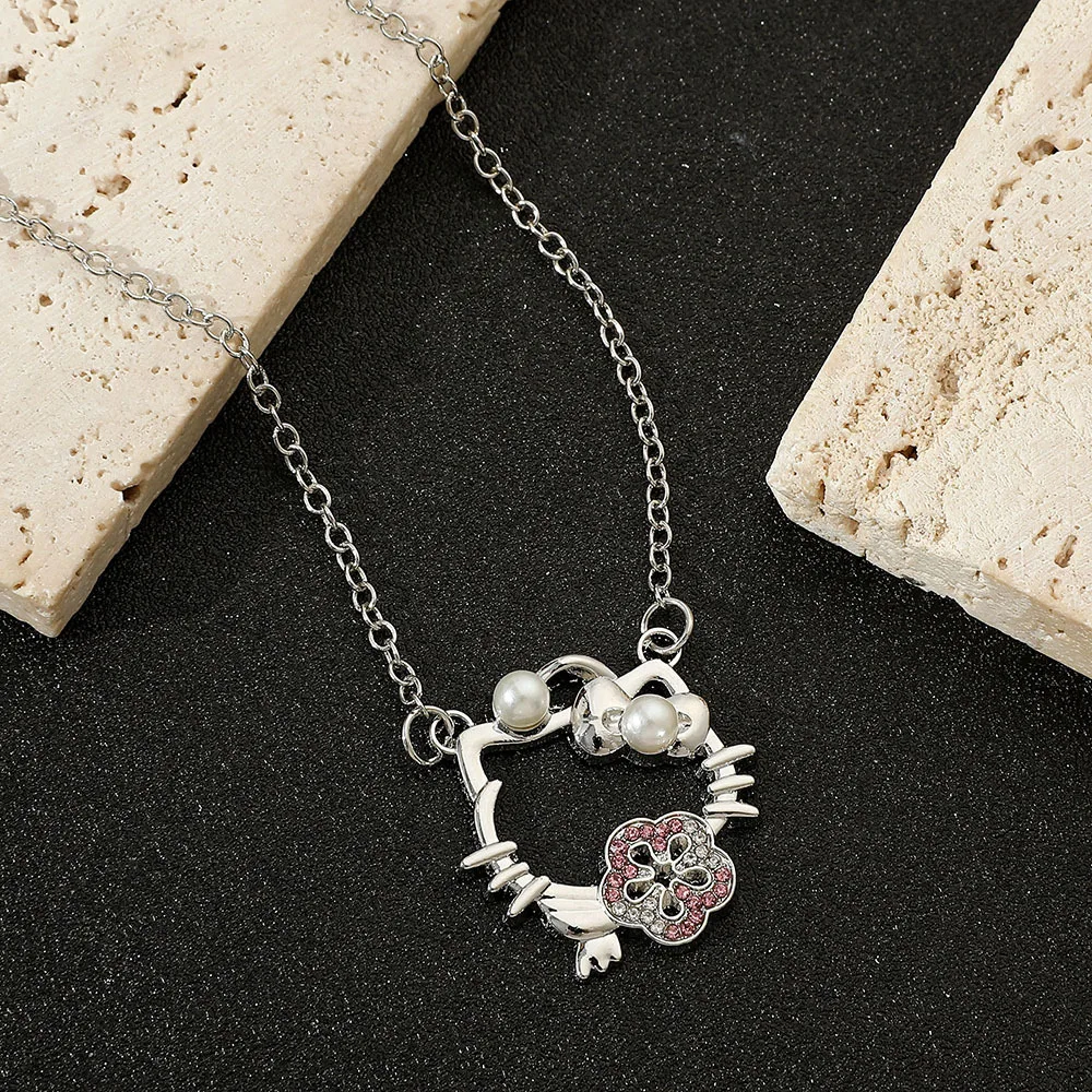 

Miniso's hot new product Sanrio hello kitty series Katie alloy pendant necklace accessories versatile