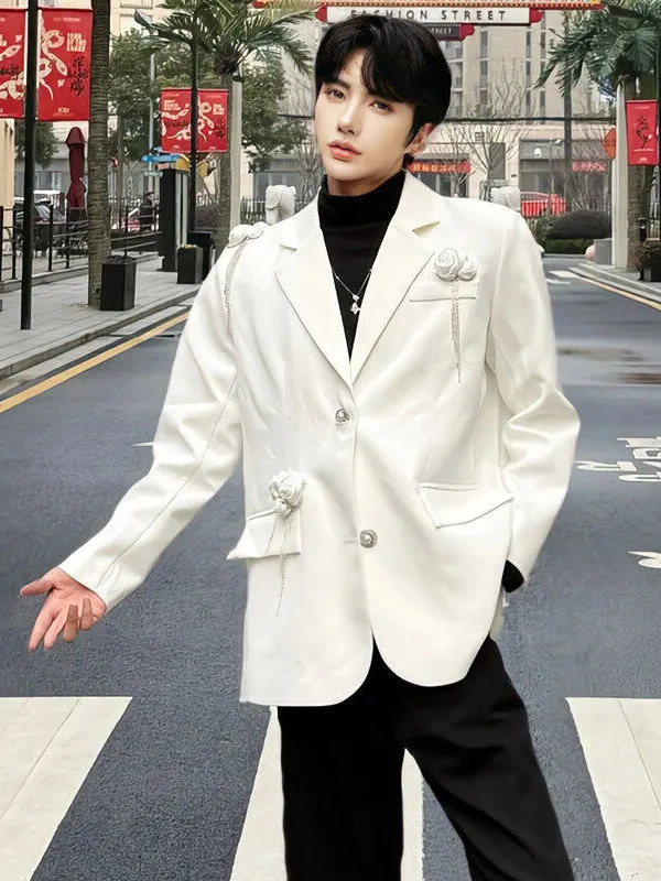 

Модный белый мужской костюм с цветочным декором и бахромой, с тяжелой вышивкой и вставками из страз, свободного кроя, с длинными рукавами, в городском стиле