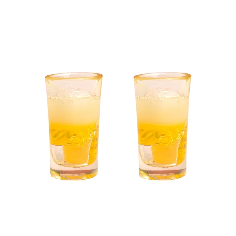 10 個ミニチュアおもちゃキッチンビール飲料カップマグアクセサリードリンクモデルおもちゃワインマグおもちゃドールハウスの装飾